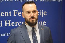 Vlada odgađa smanjenje doprinosa, Čavalić ističe: Ovo je jedina godina, osim pandemijske, u kojoj broj zaposlenih pada