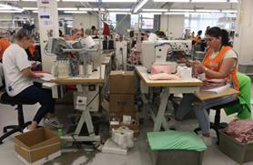 Potpisan novi kolektivni ugovor za tekstilce u FBiH: Veće satnice i veće otpremnine