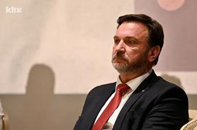  Neradna nedjelja - prvo odluka pa tek onda pravila: Slučaj Orašje kao udžbenik loše prakse