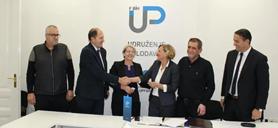 Potpisan novi kolektivni ugovor za tekstilce u FBiH: Veće satnice i veće otpremnine